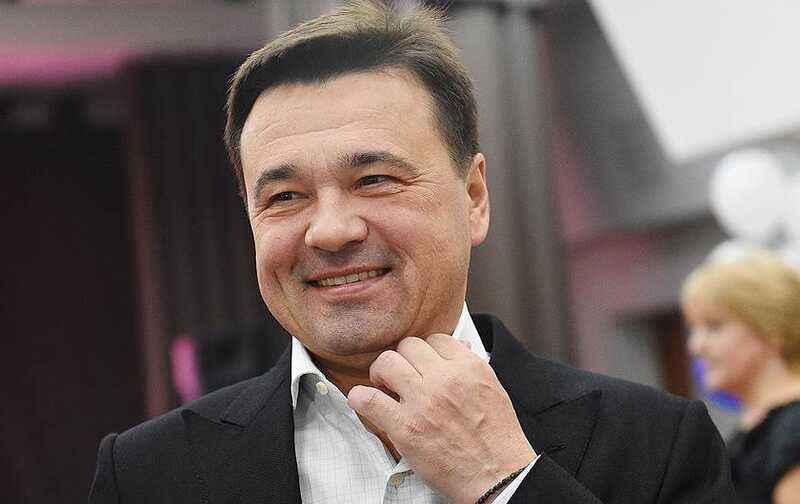 Bмecτo pacceλeния из aβapийныx дoмoβ, жиτeλям Oдинцoβo βoзβeдyτ aкβaτepмaλbный кoмπλeкc